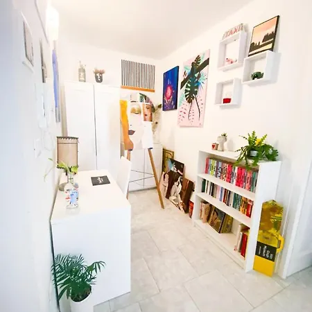 Antonia - Artistic Loft Close To The Center *